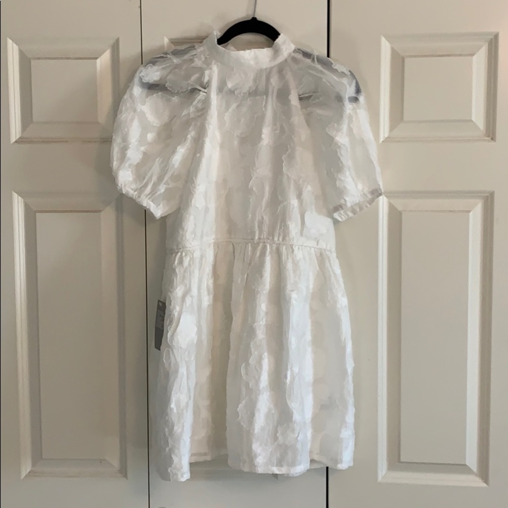 H&M White Puff-Sleeve Dress